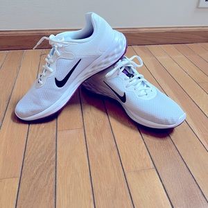Womens Nike Running Shoes